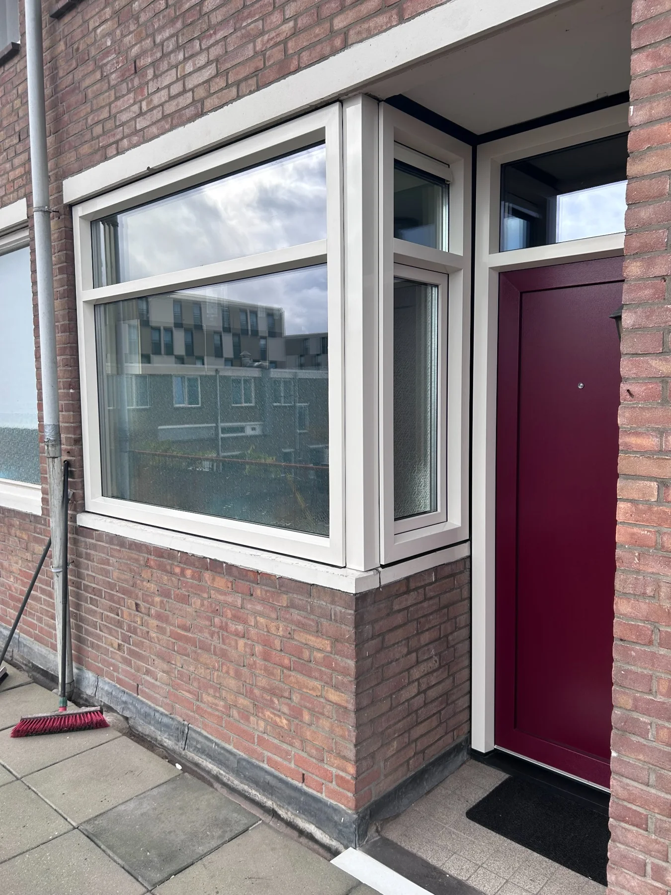 Nieuwe kunststof kozijnen bij VvE Slinge 602–688 in Rotterdam